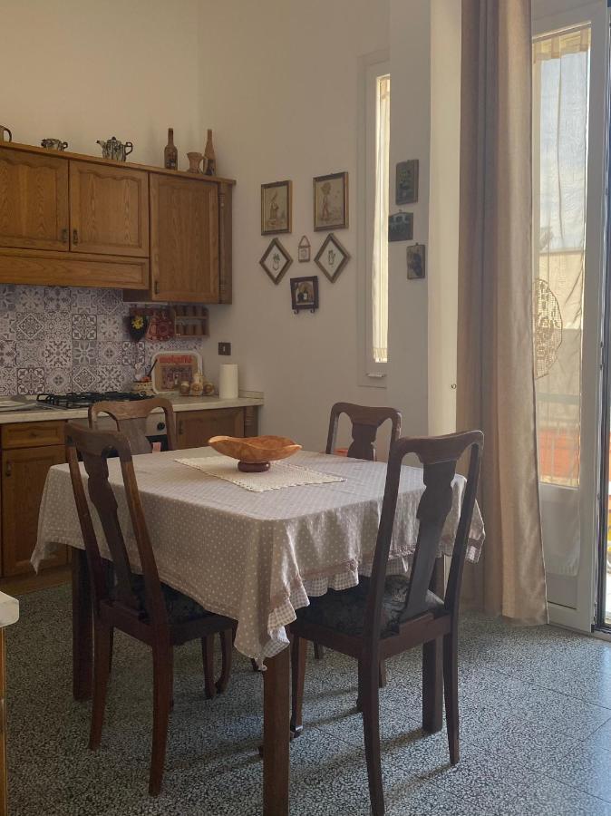 Civico 11 Holiday Home Collepasso Bagian luar foto