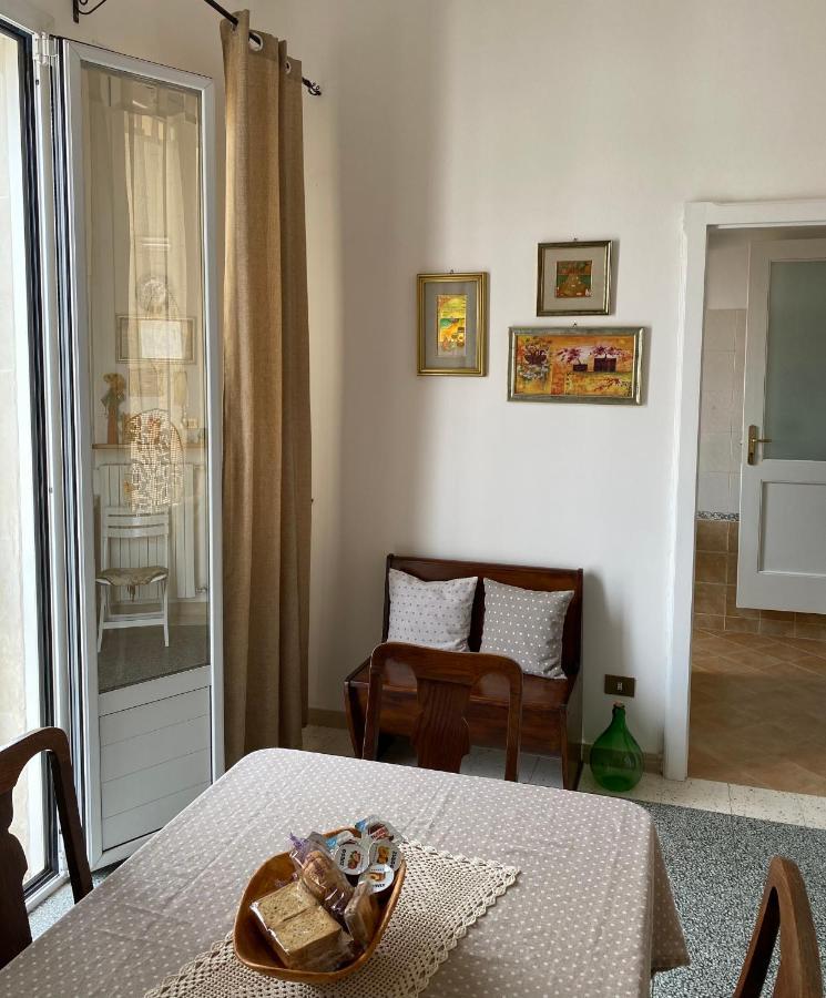 Civico 11 Holiday Home Collepasso Bagian luar foto